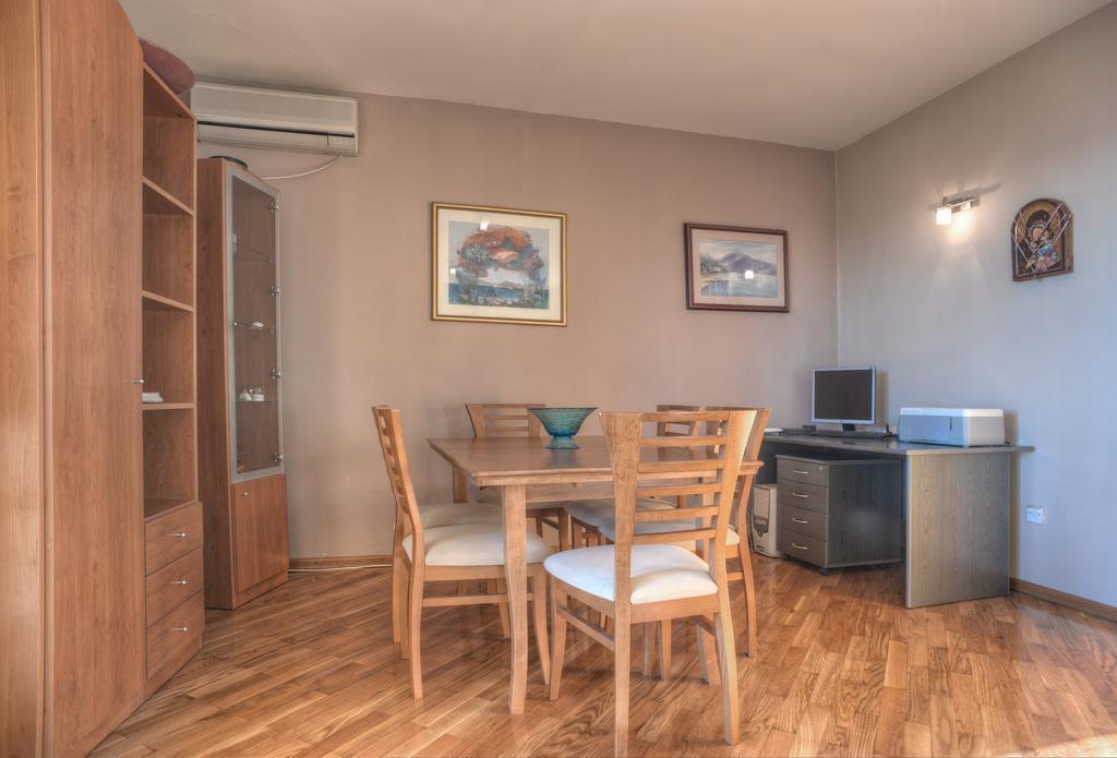 Guest House Zivkovic Sveti Stefan Exterior photo